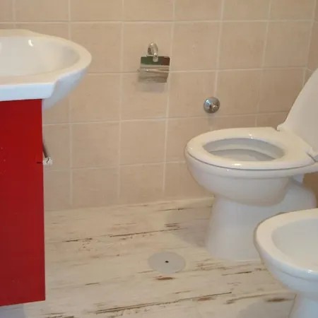 Guest house A Due Passi Dal Mare Longobardi